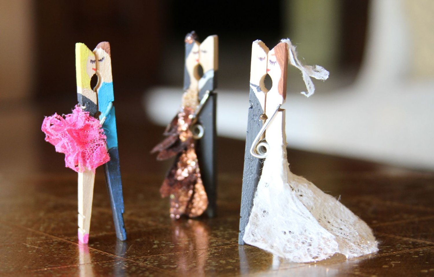 Kissing Clothespin Couples