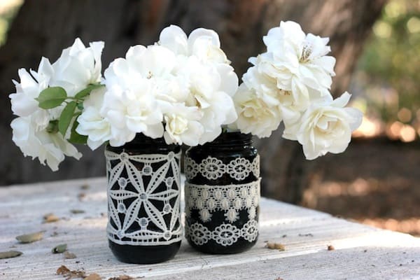 Make glass vases with mason jars and lace