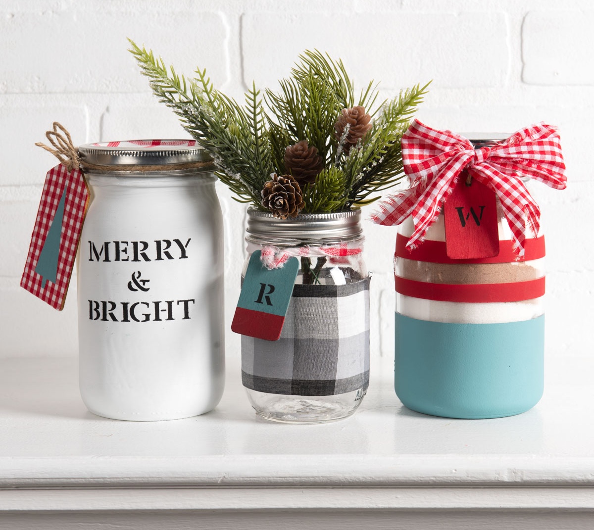 Christmas mason jars in modern colors
