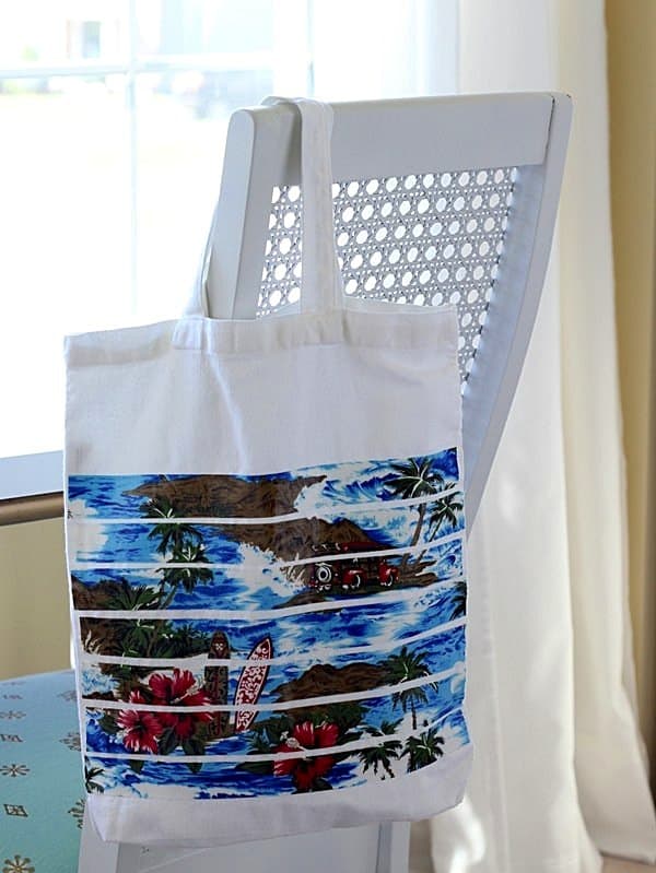 Decorate a Canvas Bag with Fabric in Three Steps