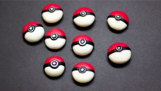 DIY Pokemon Pokeball Clay Magnets