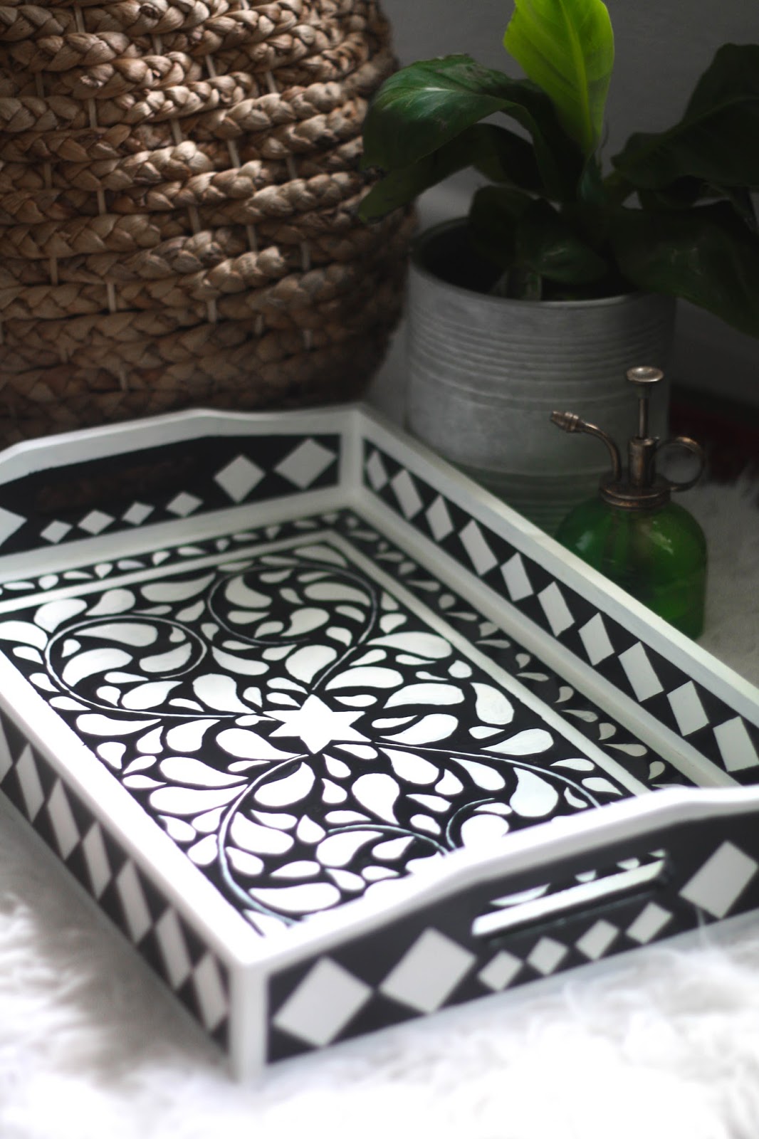 Beautiful DIY Faux Bone Inlay Tray