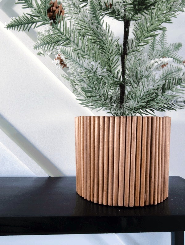 Easy DIY Fluted Wood Vase