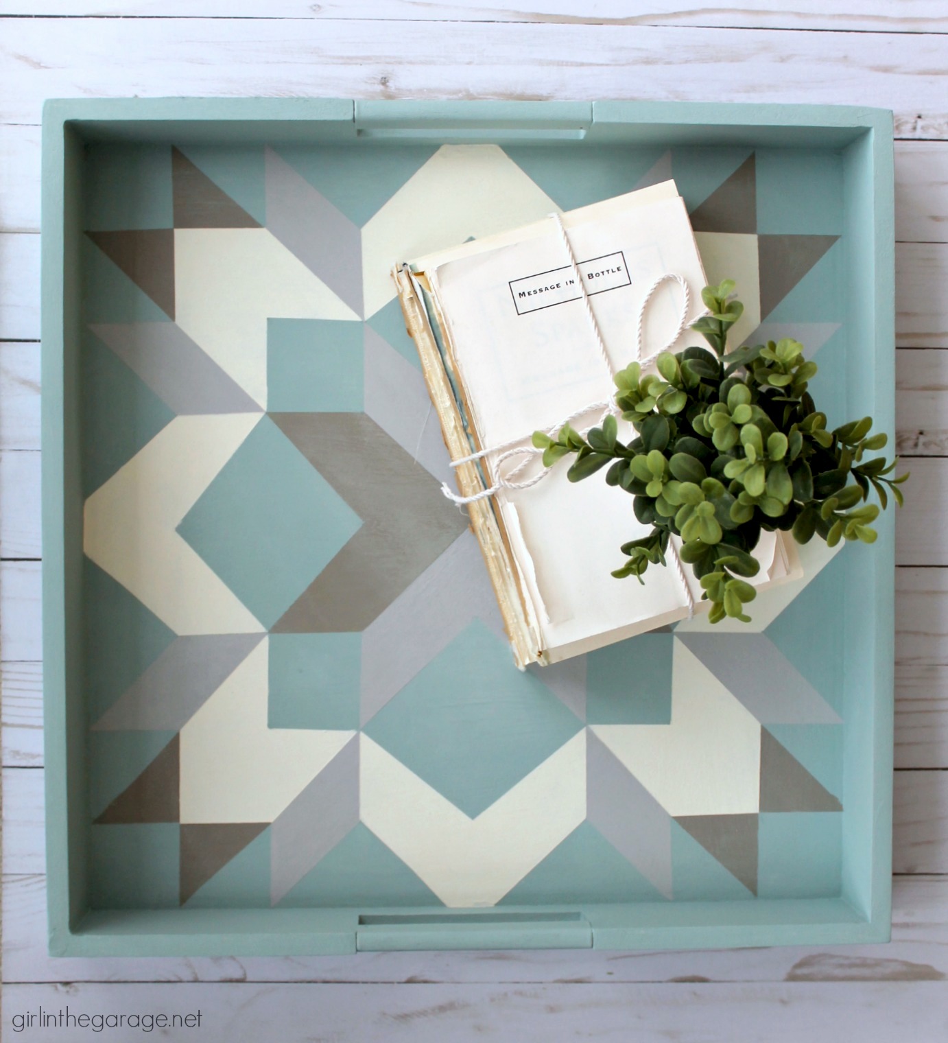 How to Paint a Barn Quilt on a Tray