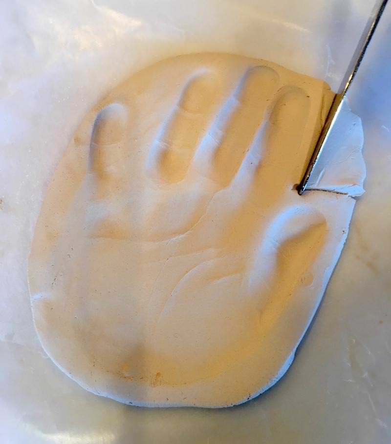If you're looking for fun and easy Halloween crafts for toddlers, these handprints are perfect! There's a pumpkin, spider, and ghost footprint too.