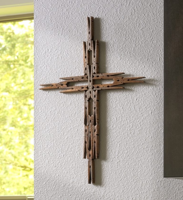 make a clothespin cross the easy way
