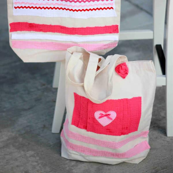 Sometimes it's a relief to leave the sewing machine in the closet - you can do that with these handmade no sew tote bags, assembled with Mod Podge.