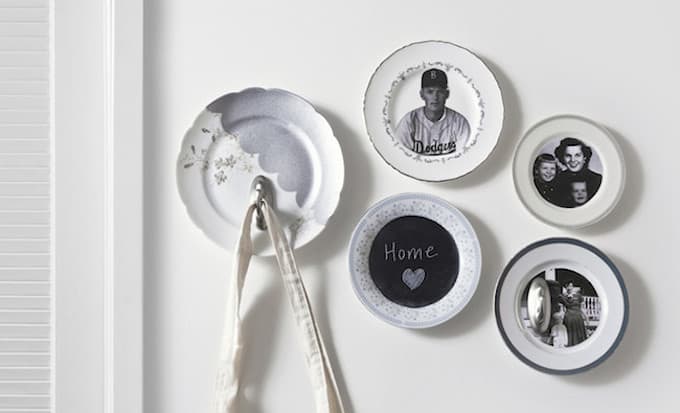 Learn how to create a DIY plate wall display on a budget! In this project I used vintage photos for the perfect Mother's Day gift.