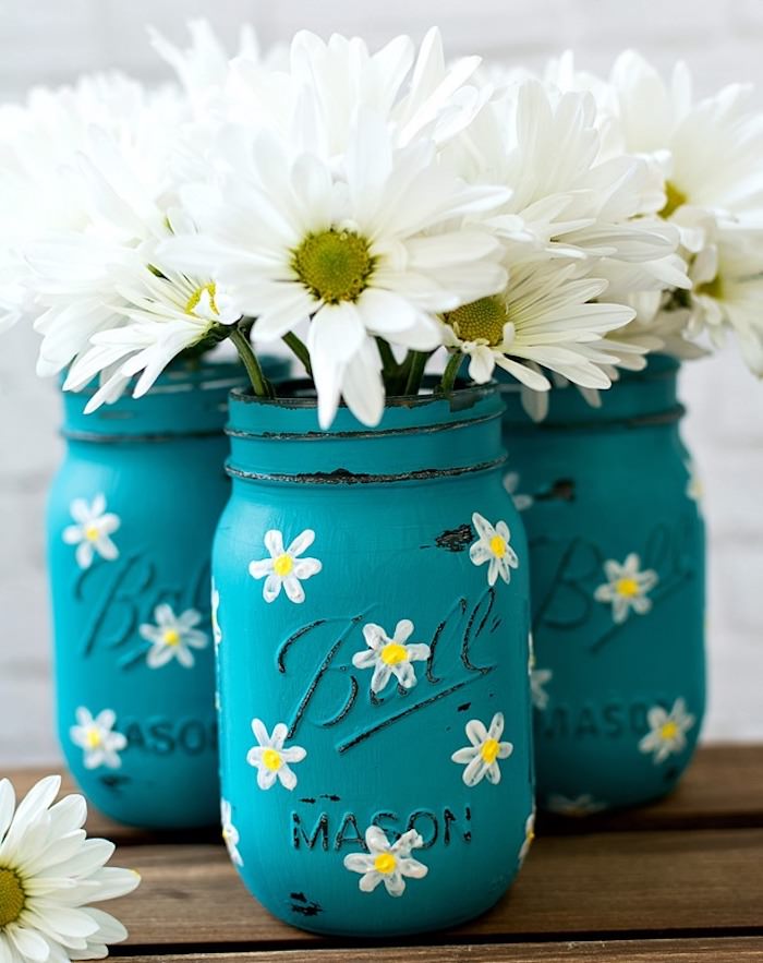 painted-daisy-mason-jars