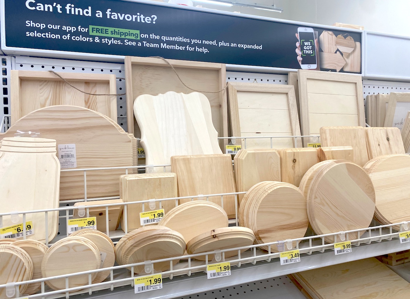 Wood-plaque-section-of-a-craft-store