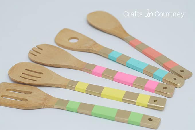 Painting Wooden Spoons for Gifts or Decorating