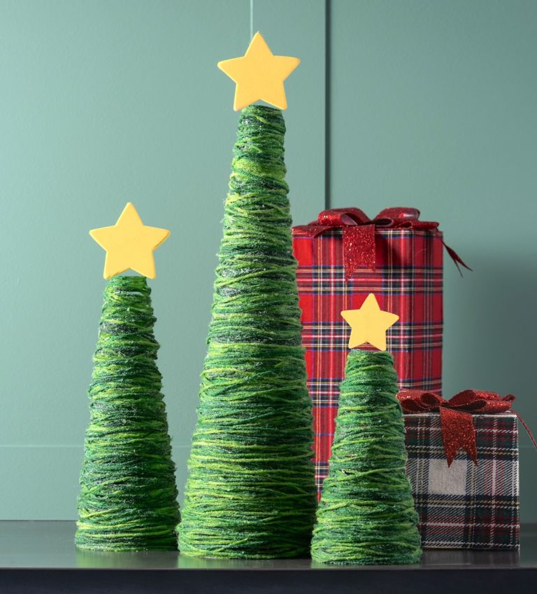 yarn christmas tree